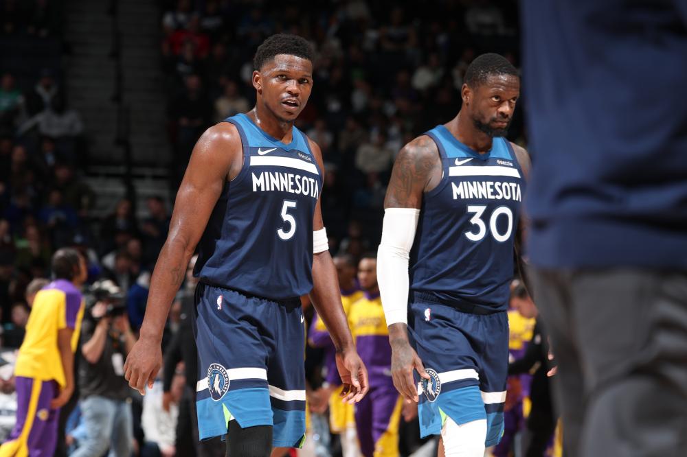 在球员中形 在球员中形